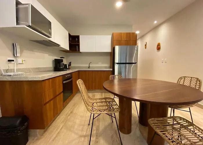 Apartment Chic Retreat With Wellness Amenities *