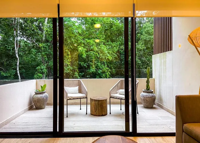 Apartment Chic Retreat With Wellness Amenities